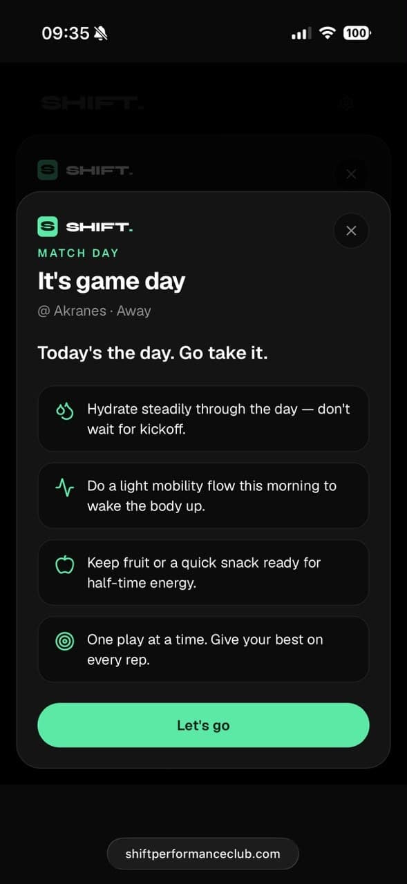 Game-day briefing with hydration, mobility and focus cues